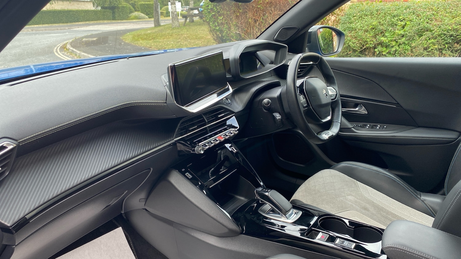 Used Peugeot 2008 2021 for sale - 76449490: Photo 9