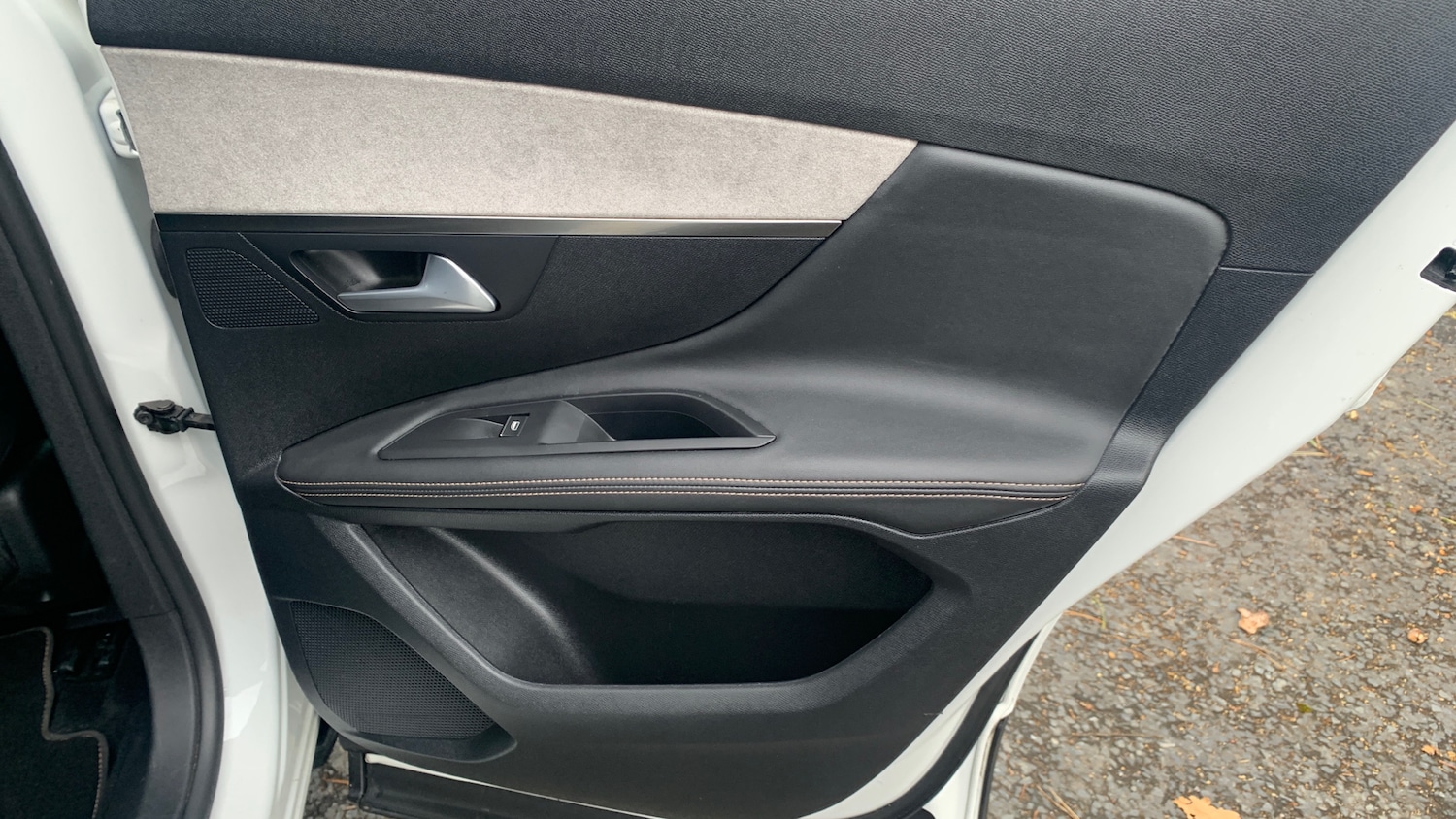 Used Peugeot 3008 2022 for sale - 76578069: Photo 52