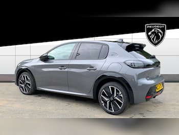 Used Peugeot 208 2024 for sale - 76171701: Photo 2