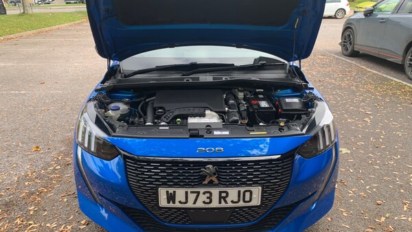 Used Peugeot 208 2023 for sale - 76253904: Photo 8