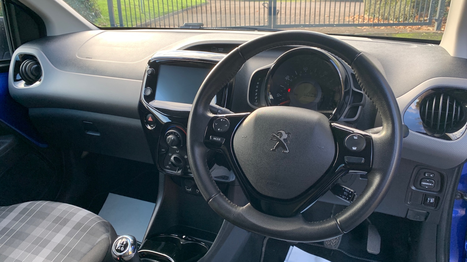 Used Peugeot 108 2018 for sale - 76616361: Photo 10