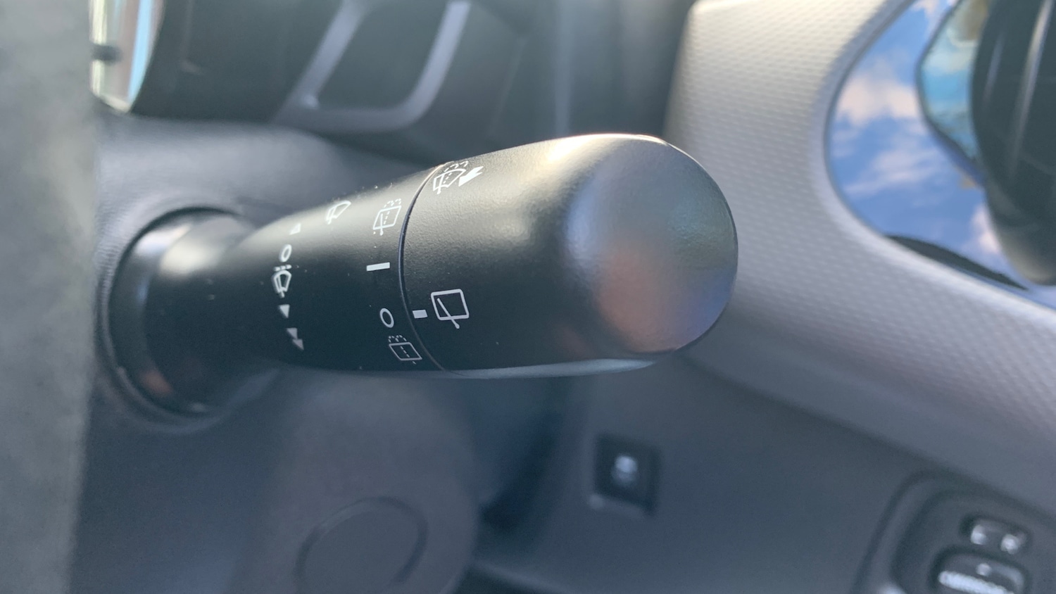 Used Peugeot 108 2018 for sale - 76616361: Photo 23