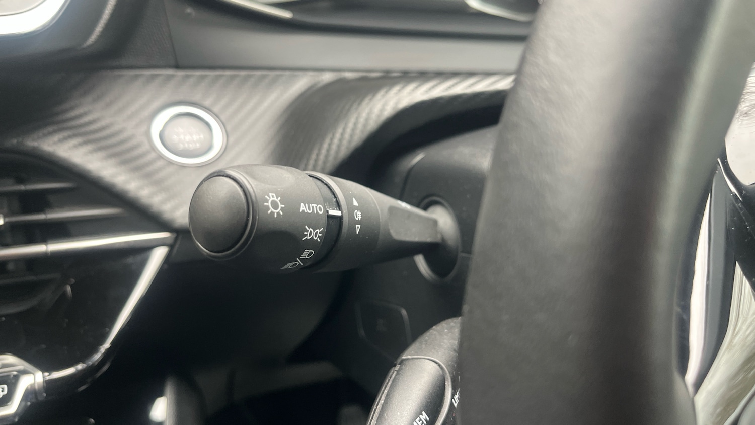 Used Peugeot 2008 2022 for sale - 76830528: Photo 34