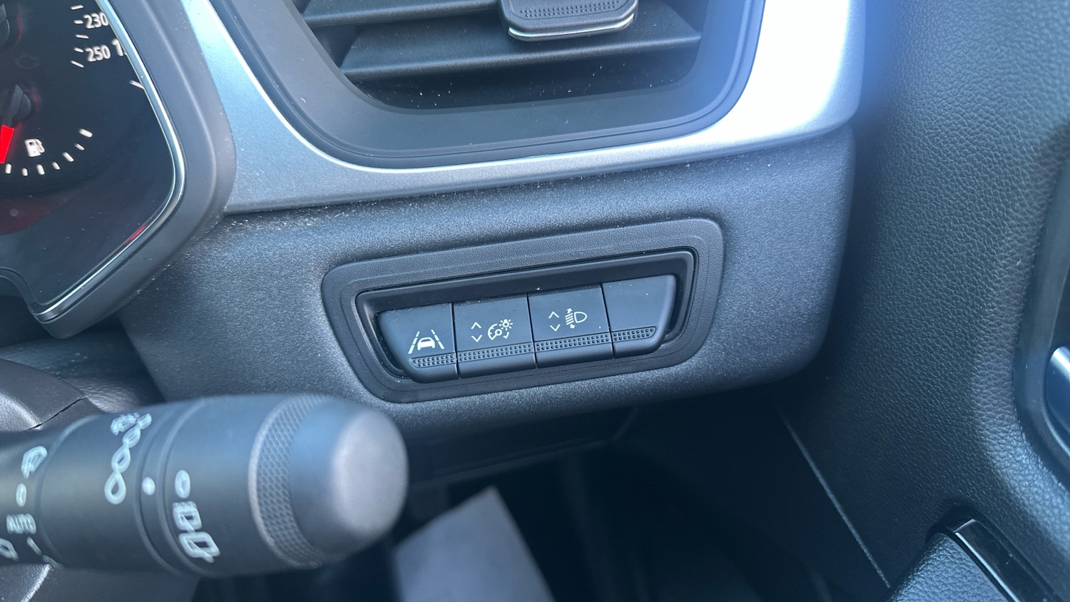 Used Renault Captur 2022 for sale - 76777231: Photo 34