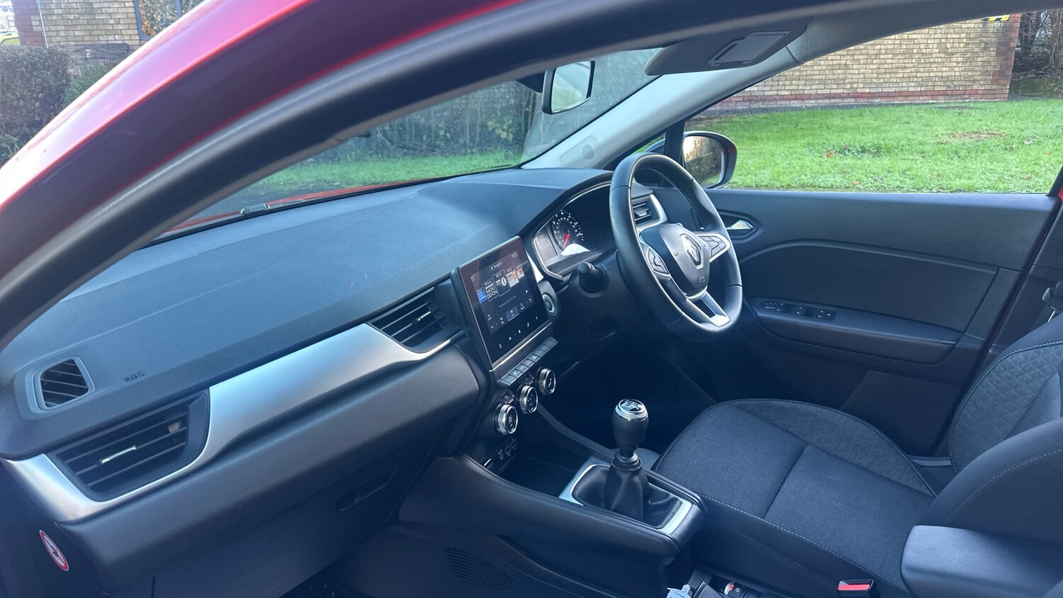 Used Renault Captur 2022 for sale - 76777231: Photo 9