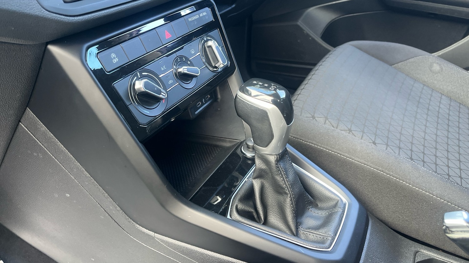 Used Volkswagen T-Cross 2022 for sale - 76860174: Photo 13