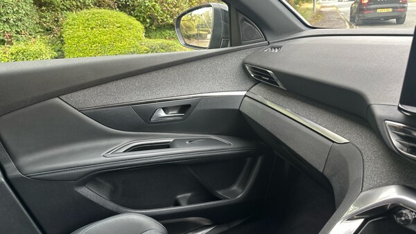 Used Peugeot 3008 2023 for sale - 76114840: Photo 14