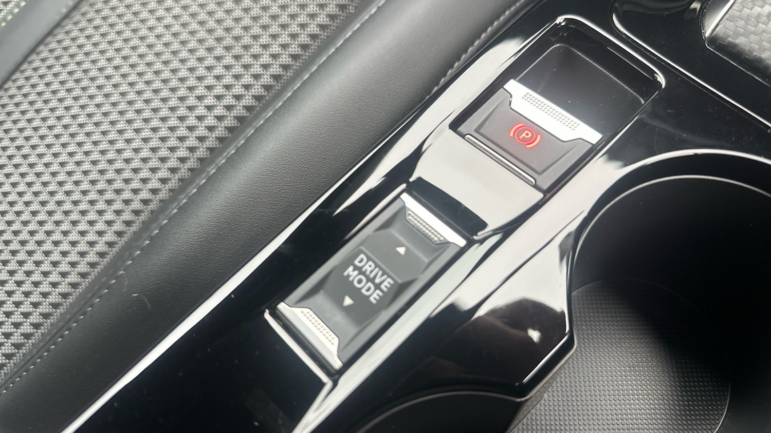 Used Peugeot 2008 2022 for sale - 76193022: Photo 43