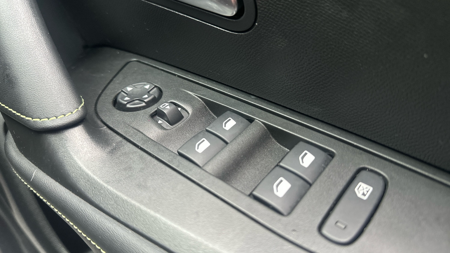 Used Peugeot 2008 2022 for sale - 76193022: Photo 51