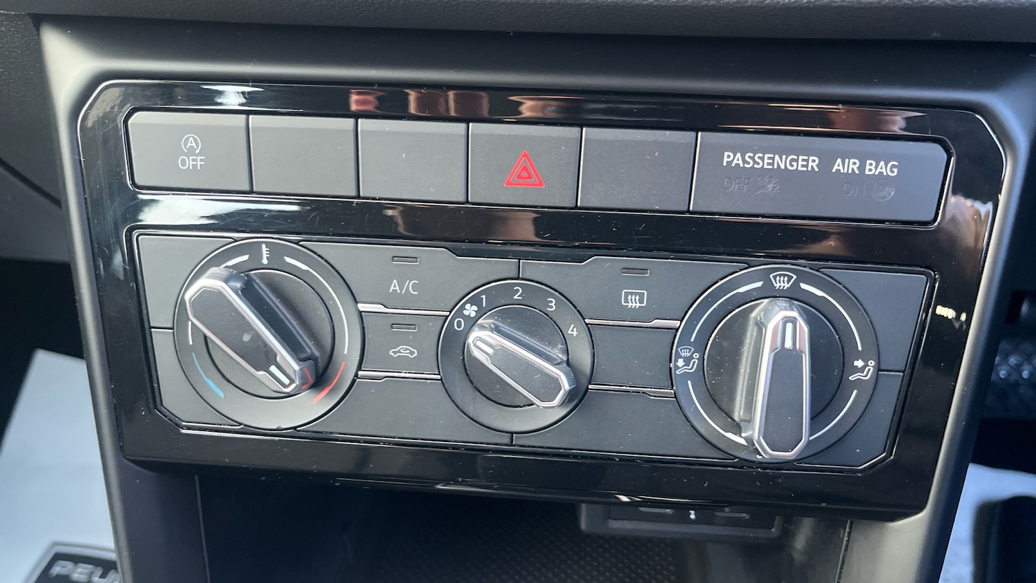 Used Volkswagen T-Cross 2022 for sale - 76705696: Photo 35