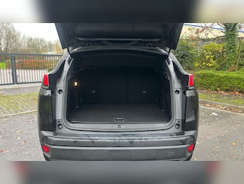 Used Peugeot 3008 2024 for sale - 76892868: Photo