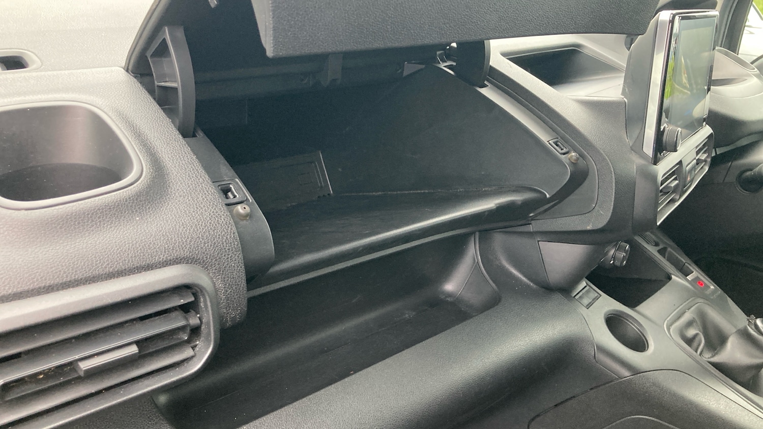 Used Peugeot Partner 2022 for sale - 76763103: Photo 35