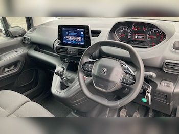 Used Peugeot Partner 2022 for sale - 76763103: Photo