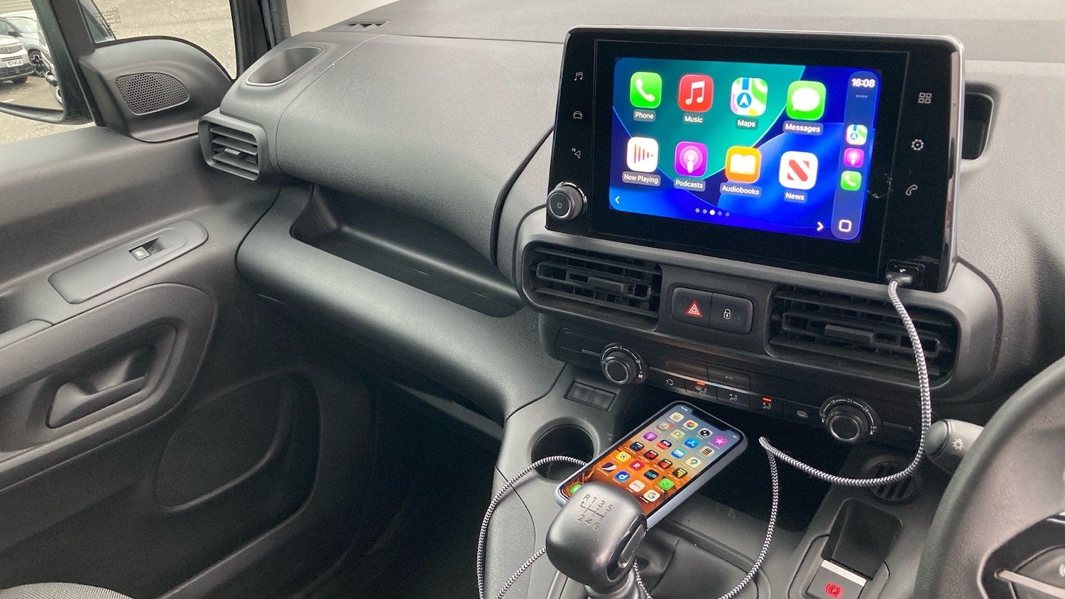 Used Peugeot Partner 2022 for sale - 76763103: Photo 42