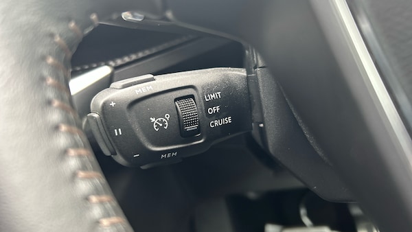Used Peugeot 3008 2023 for sale - 76006680: Photo 24