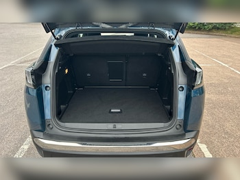 Used Peugeot 3008 2023 for sale - 76006680: Photo 4