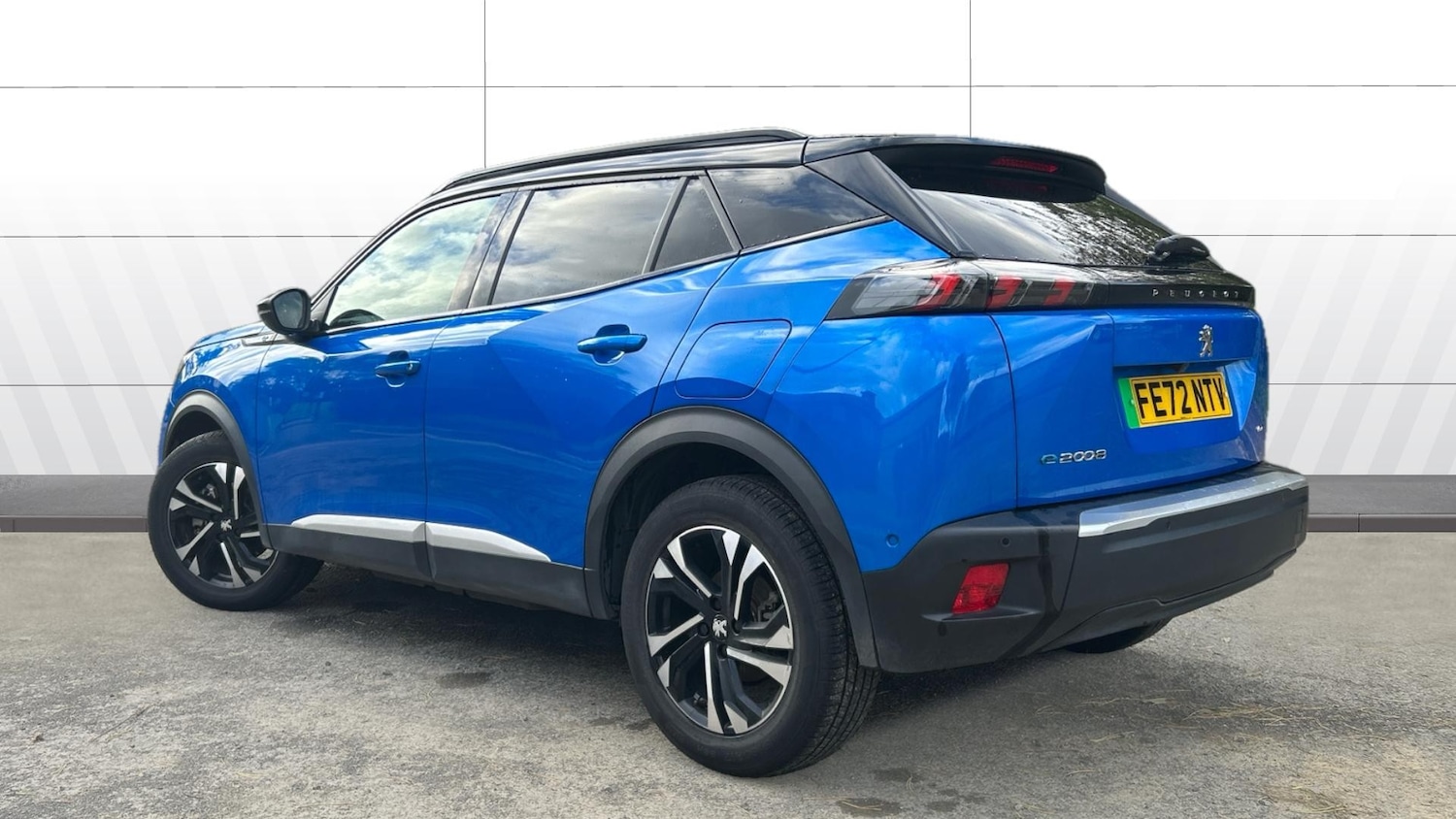 Used Peugeot 2008 2022 for sale - 76193019: Photo 2