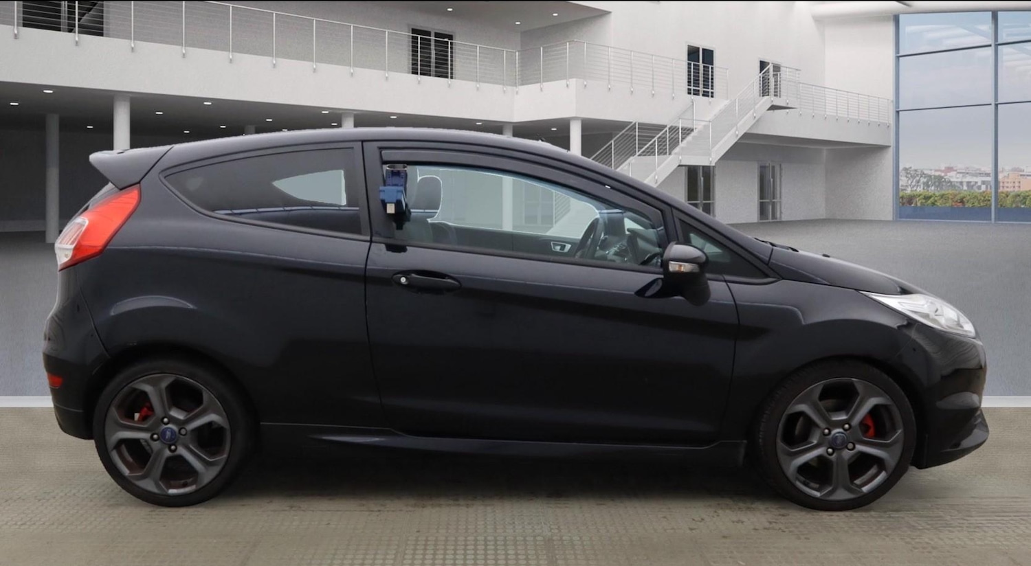 Used Ford Fiesta 2016 for sale - 76878136: Photo 2