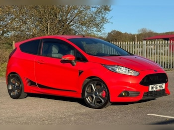 Used Ford Fiesta 2016 for sale - 76878135: Photo