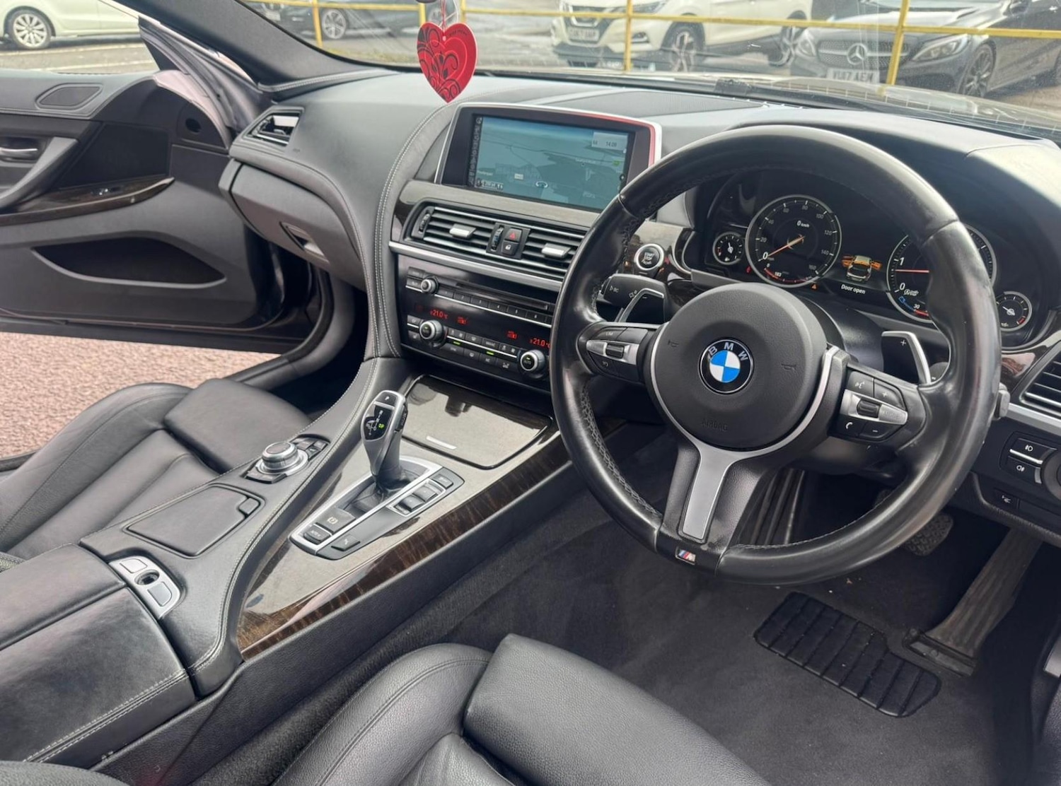 Used BMW 6 Series 2014 for sale - 76878140: Photo 10
