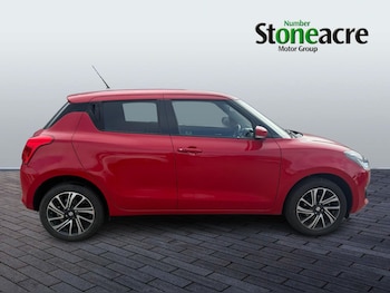 Used Suzuki Swift 2021 for sale - 77982345: Photo