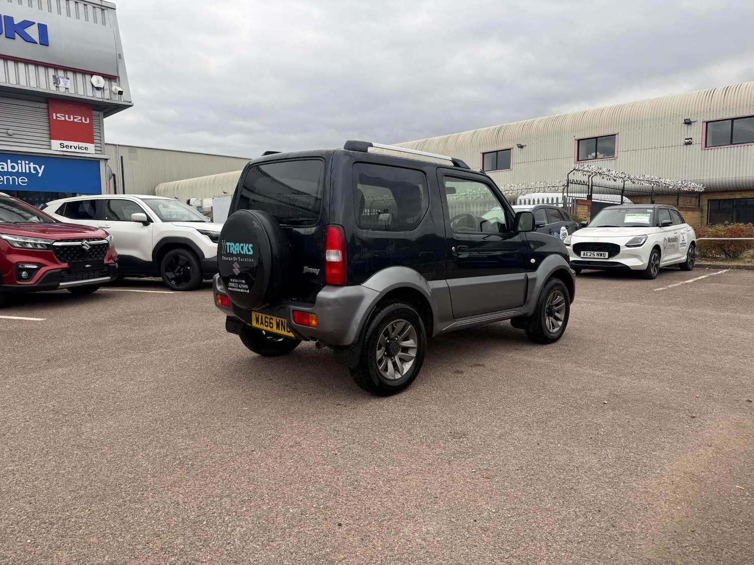 Used Suzuki Jimny 2016 for sale - 76315126: Photo 3