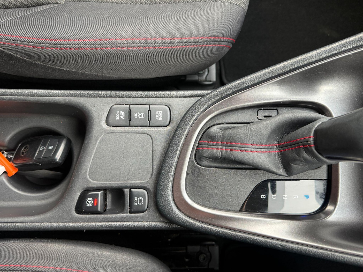 Used Toyota Yaris 2022 for sale - 77982542: Photo 23