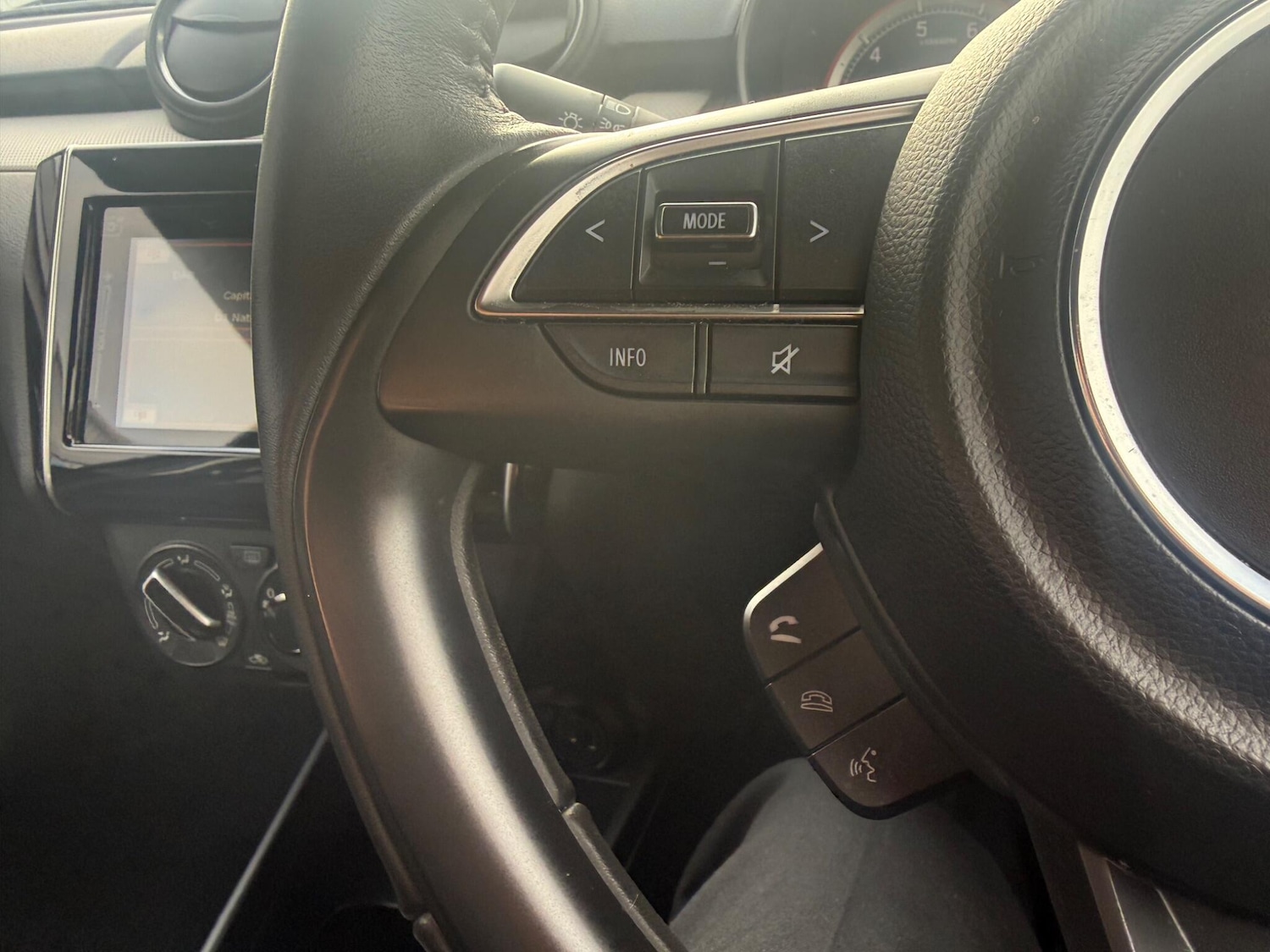 Used Suzuki Swift 2024 for sale - 77510524: Photo 18