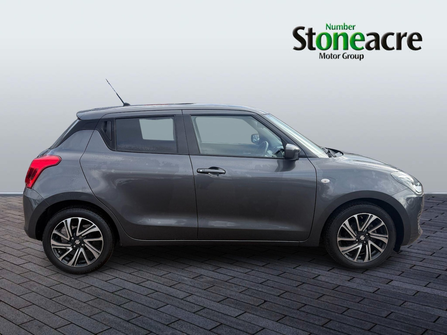 Used Suzuki Swift 2024 for sale - 77510524: Photo 2