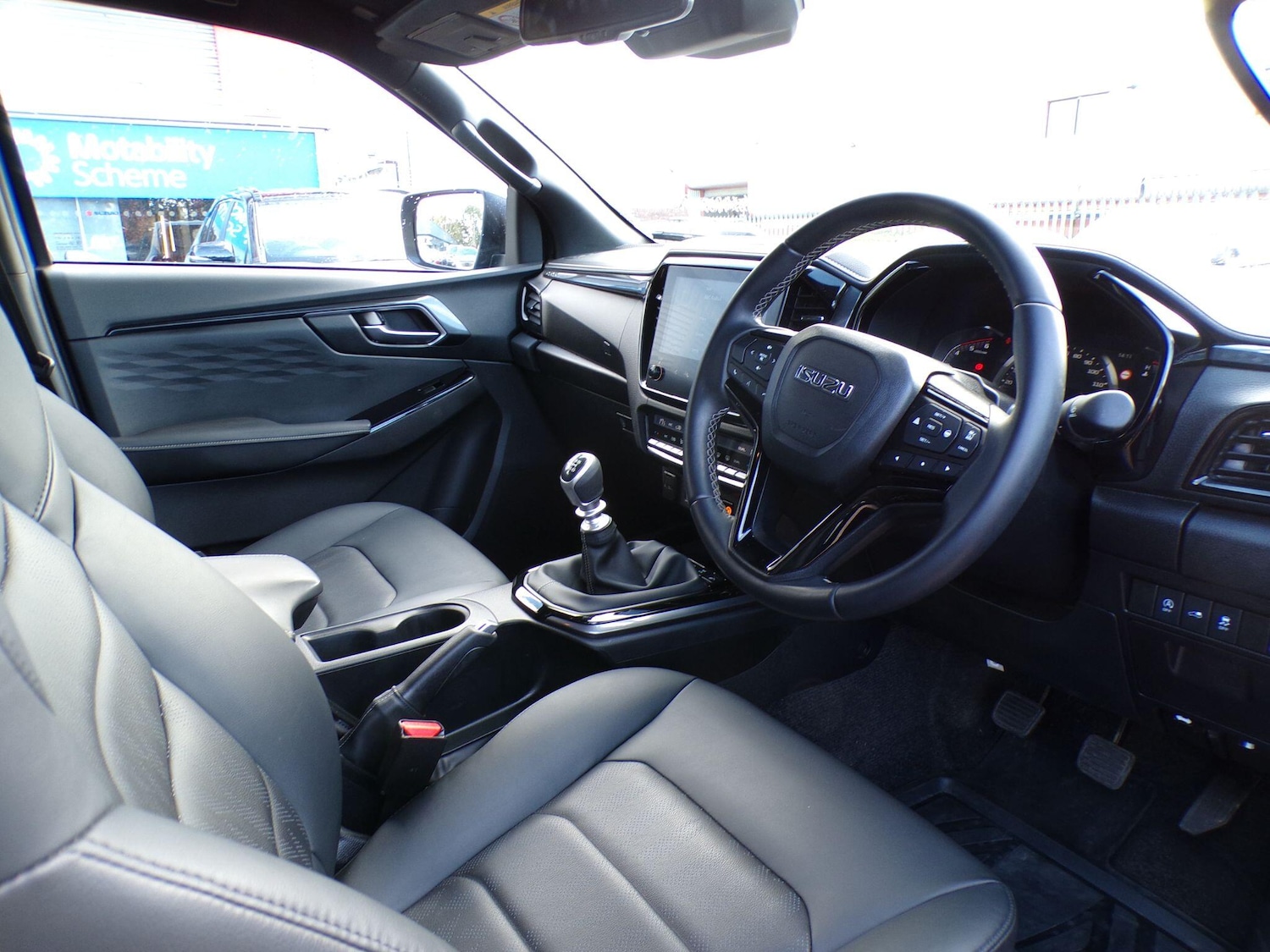 Used Isuzu D-Max 2025 for sale - 76020597: Photo 11