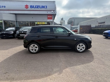 Used Suzuki Swift 2025 for sale - 77982455: Photo