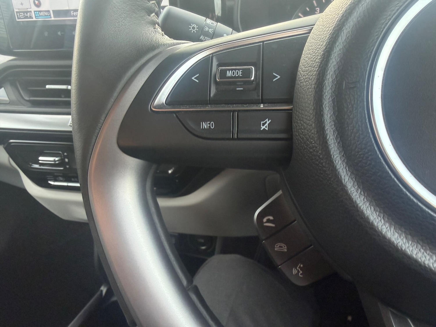 Used Suzuki Swift 2024 for sale - 77509877: Photo 17