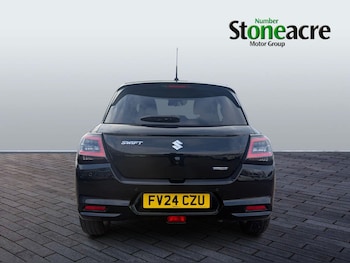 Used Suzuki Swift 2024 for sale - 77509877: Photo