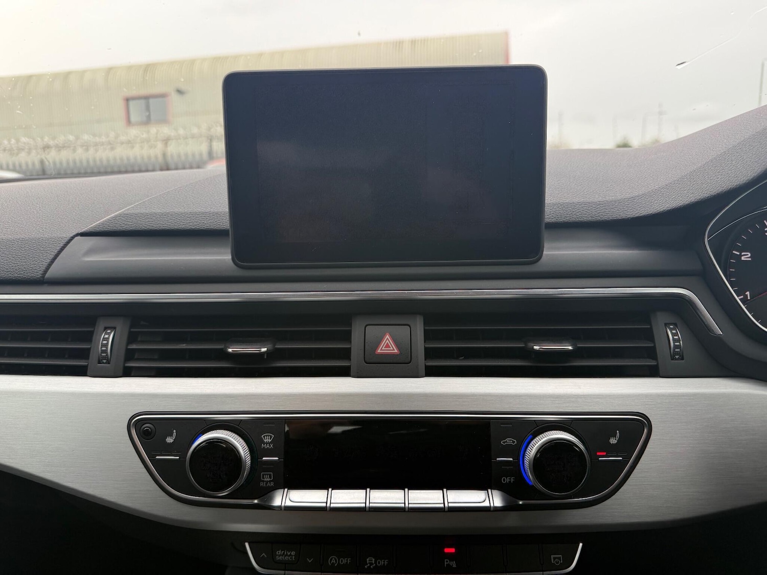 Used Audi A4 2019 for sale - 76360361: Photo 19