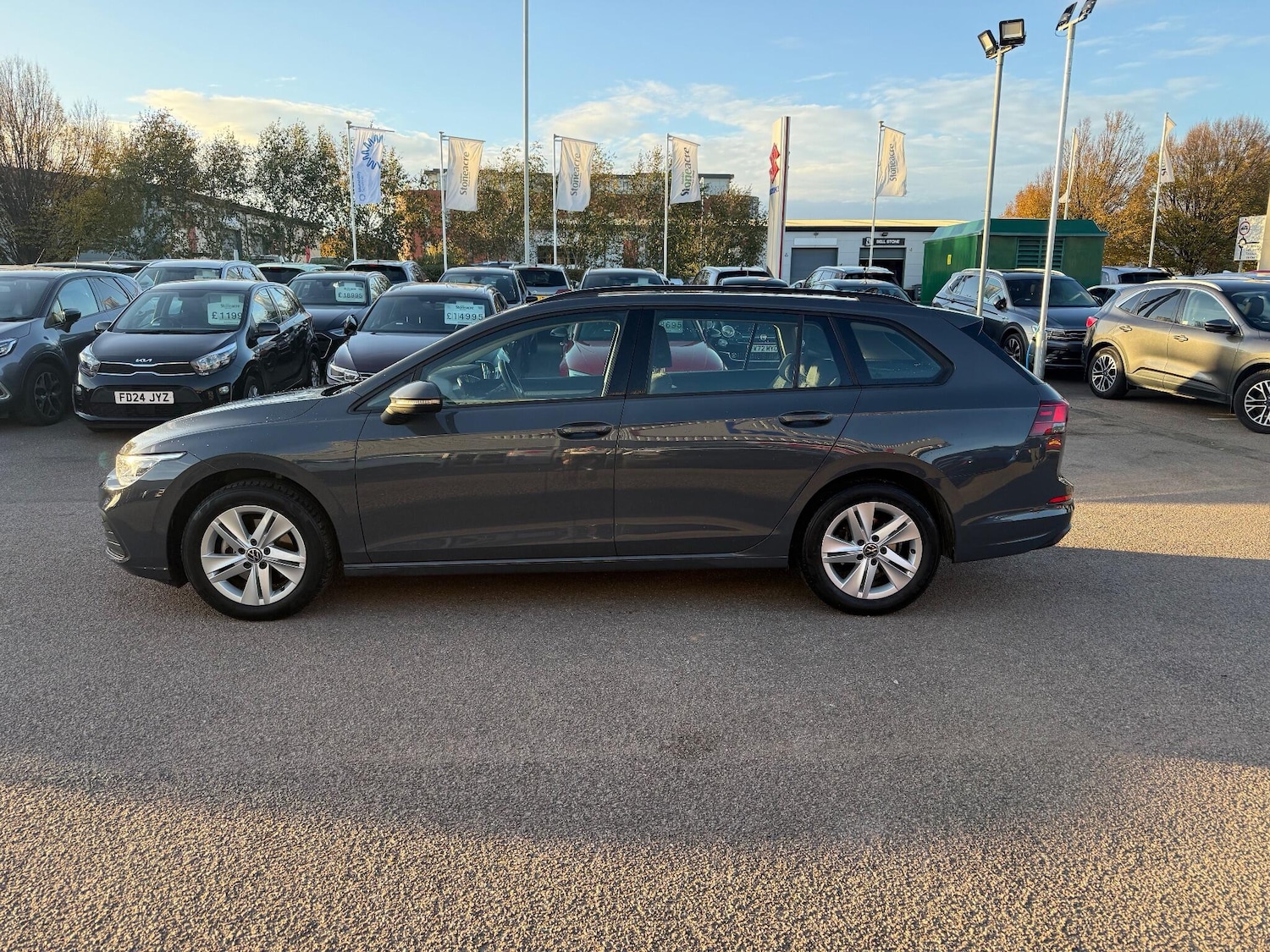 Used Volkswagen Golf 2023 for sale - 76527788: Photo 4