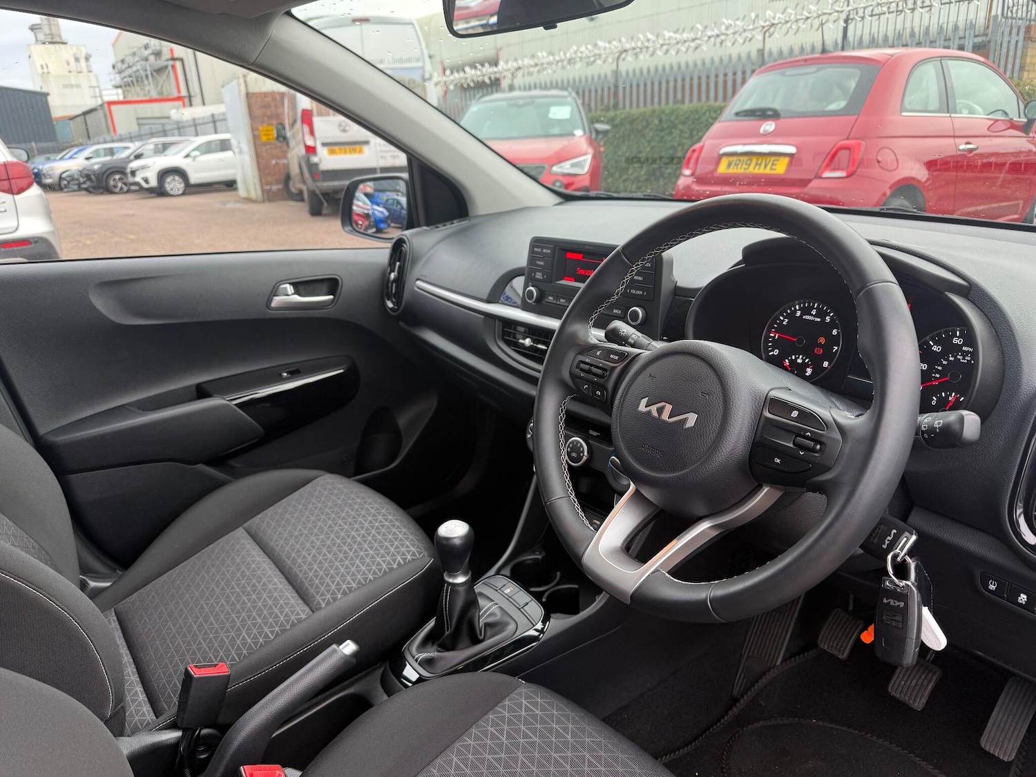 Used Kia Picanto 2024 for sale - 76936156: Photo 11