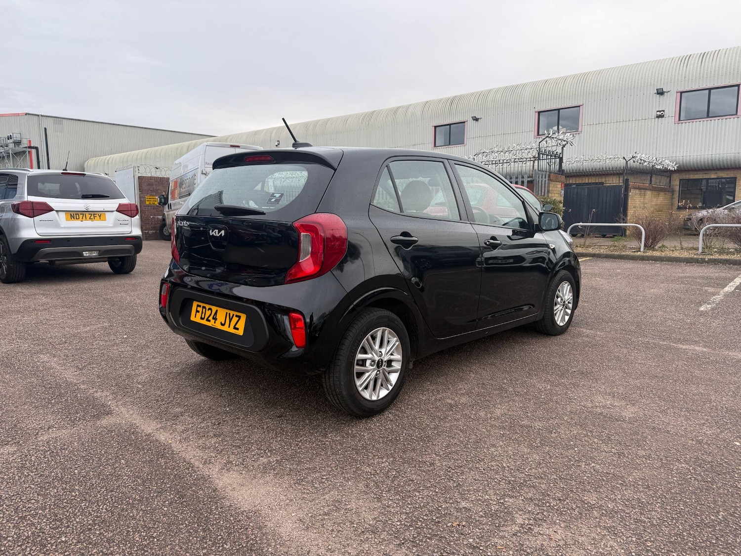 Used Kia Picanto 2024 for sale - 76936156: Photo 5