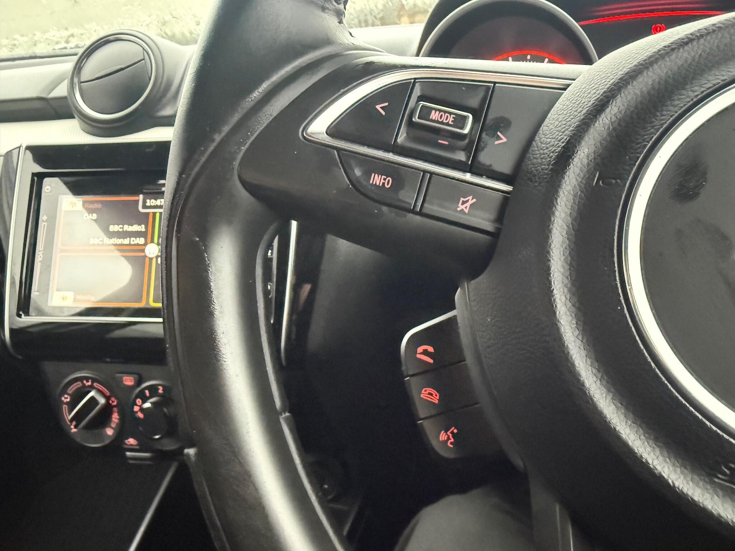 Used Suzuki Swift 2021 for sale - 76585448: Photo 19