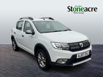 (68) - Stepway Essential TCe 90 MY18 5-Door