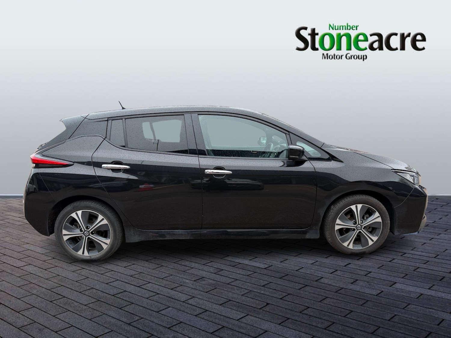 Used Nissan Leaf 2020 for sale - 78100324: Photo 2