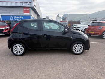 Used Toyota AYGO 2019 for sale - 76527950: Photo