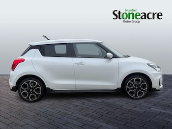 Used Suzuki Swift 2019 for sale - 76666633: Photo