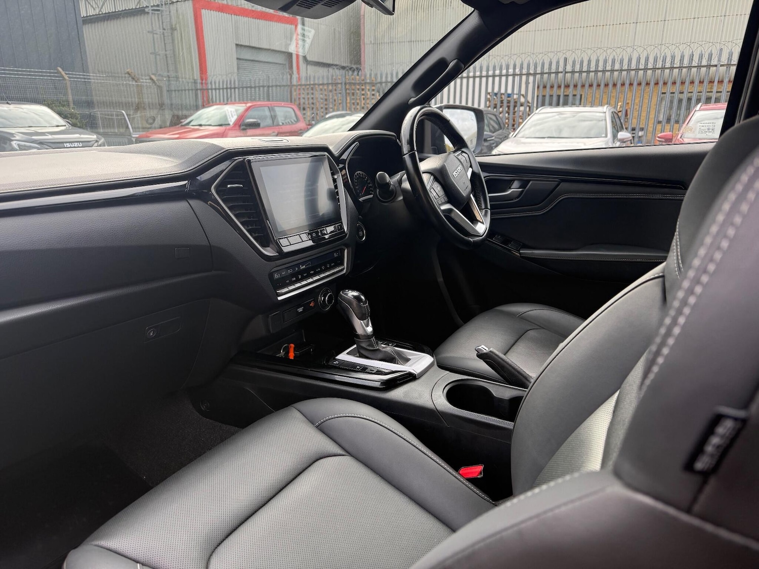 Used Isuzu D-Max 2023 for sale - 76294544: Photo 13