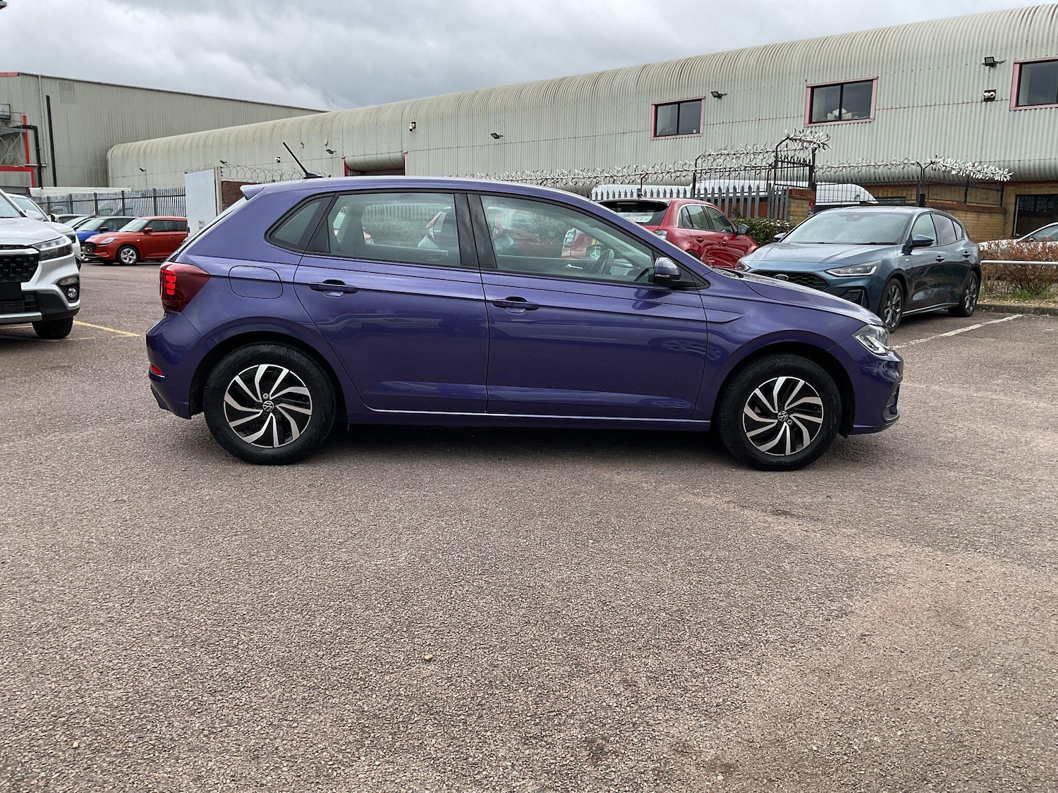 Used Volkswagen Polo for sale - 78058020: Photo 2