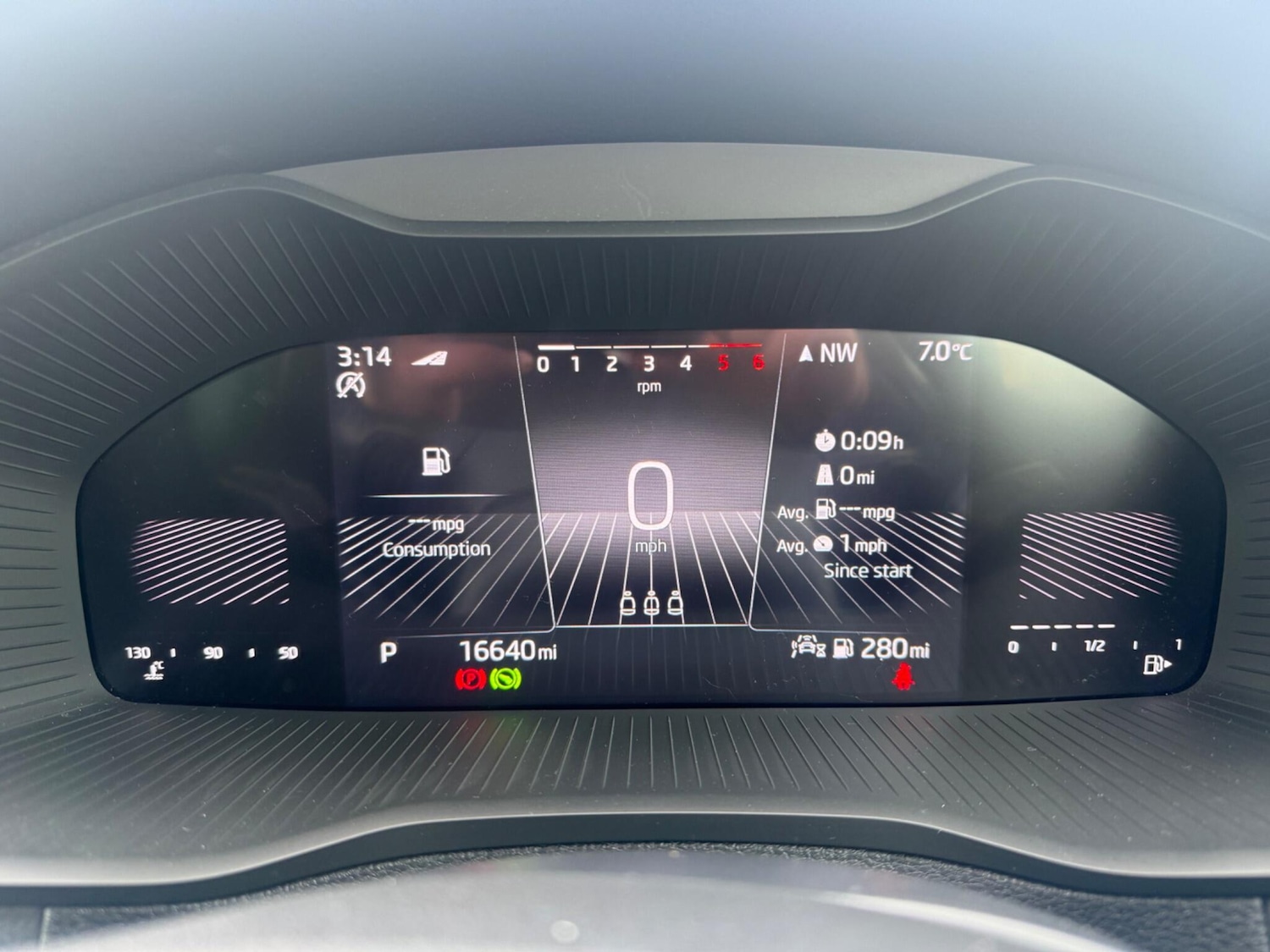 Used Skoda Karoq 2023 for sale - 77882808: Photo 13