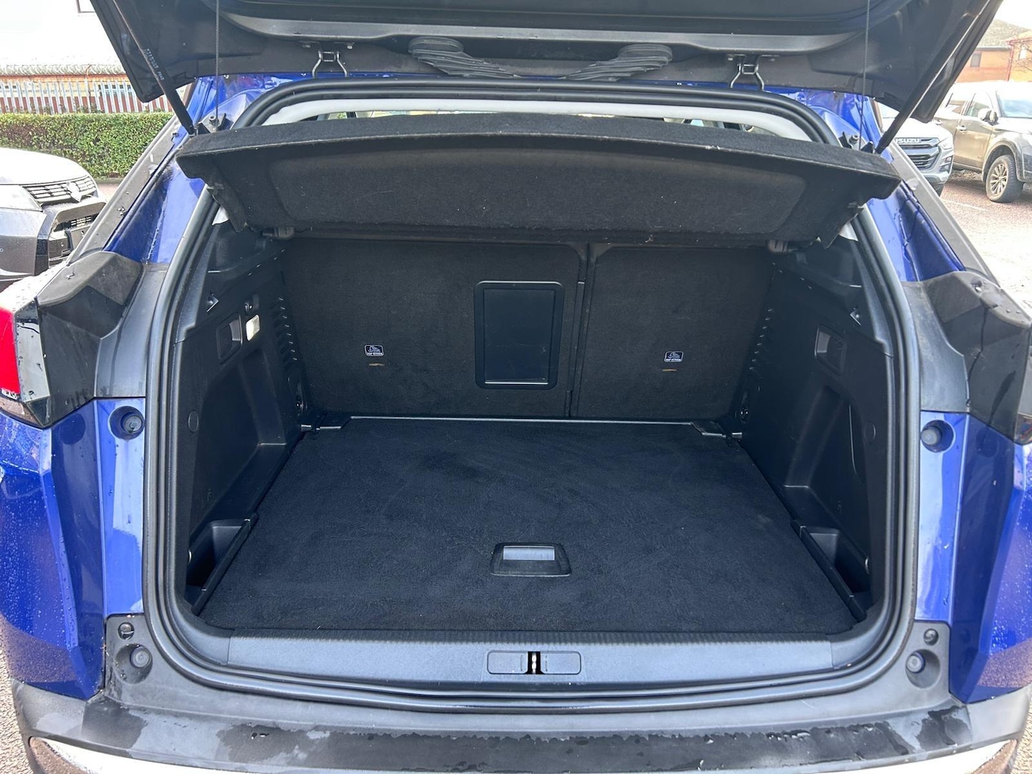 Used Peugeot 3008 2018 for sale - 77097600: Photo 12