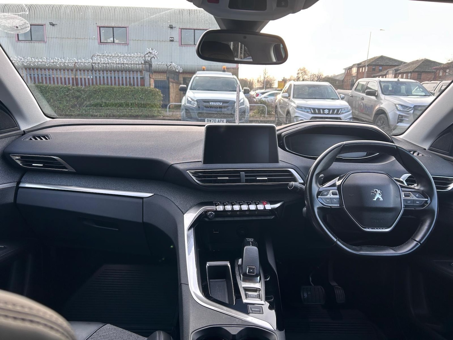 Used Peugeot 3008 2018 for sale - 77097600: Photo 17