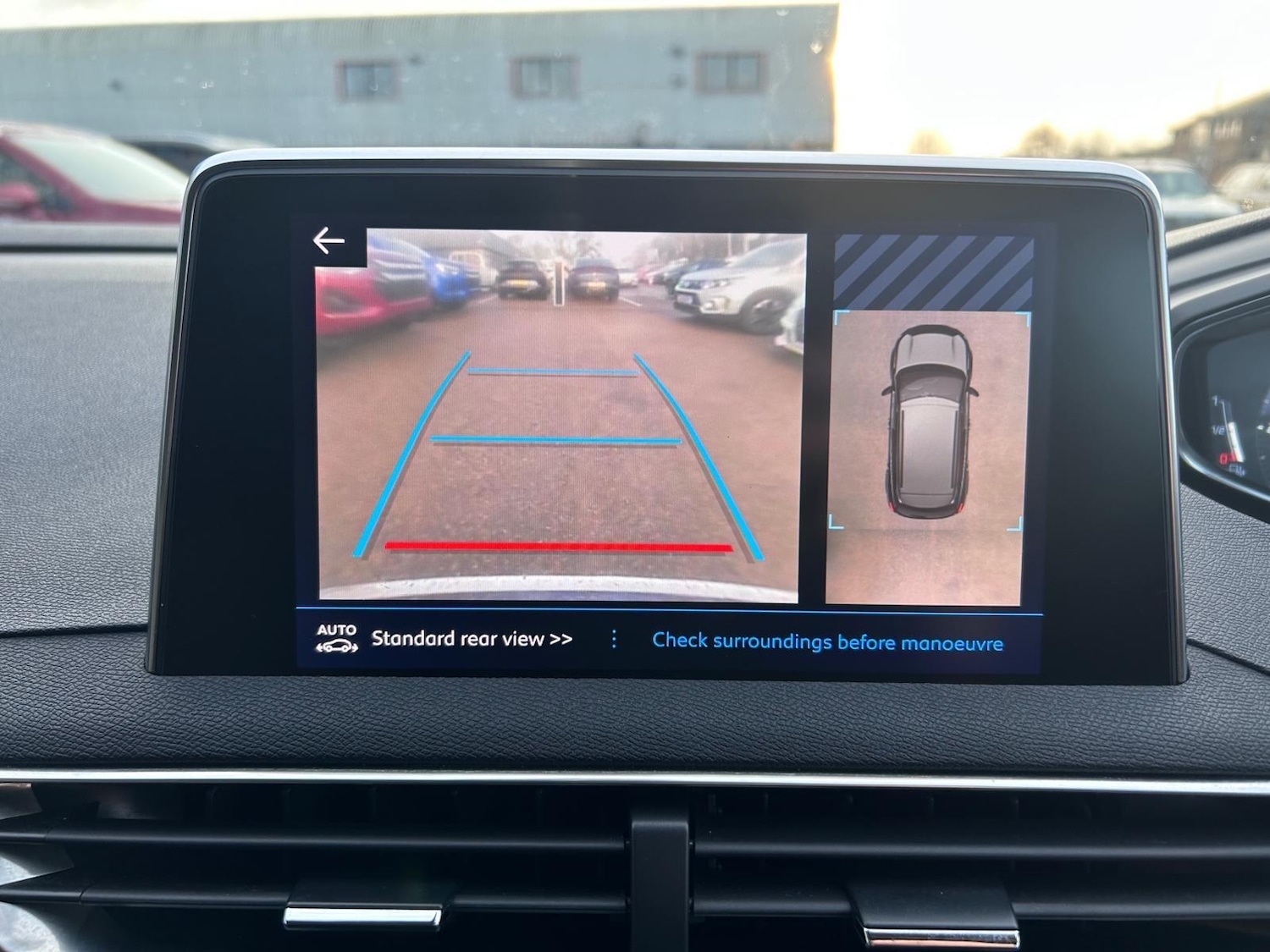 Used Peugeot 3008 2018 for sale - 77097600: Photo 22