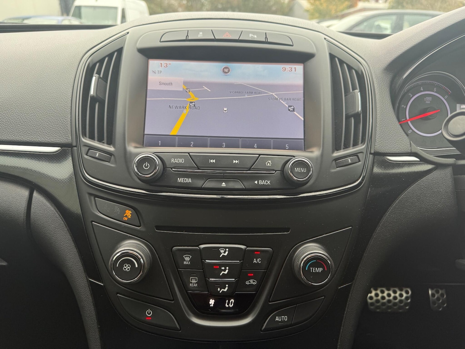 Used Vauxhall Insignia 2015 for sale - 76498748: Photo 17