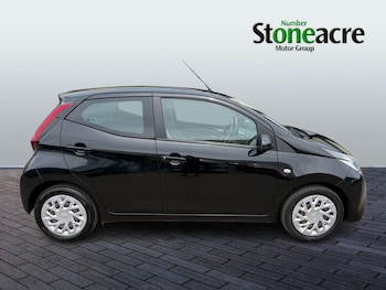 Used Toyota AYGO 2019 for sale - 78947381: Photo